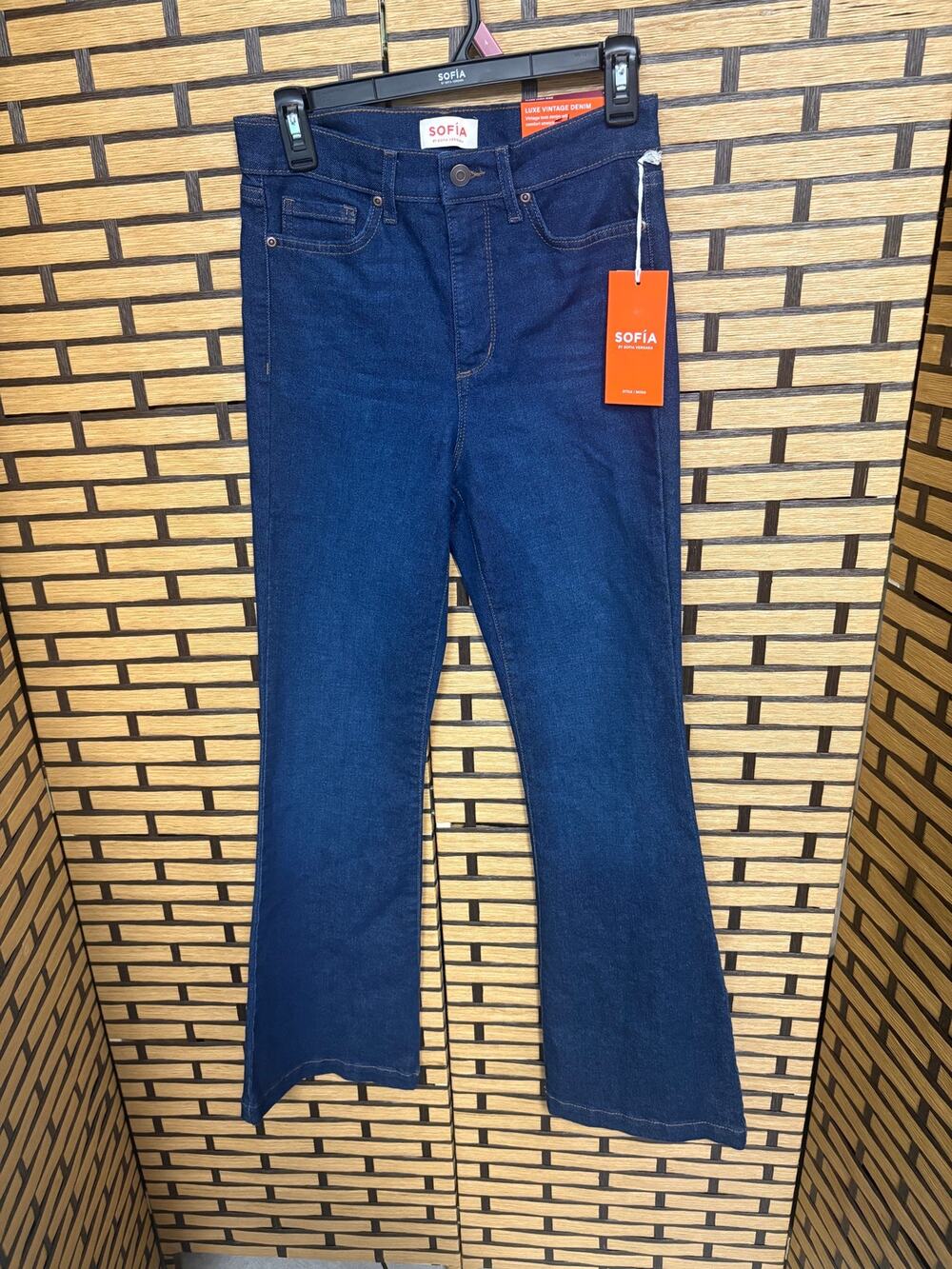Sofia by Sofia Vergara‎ high Rise Flare Leg Jeans Size 4